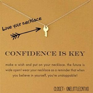 ★ NWOT Confidence Is Key Dainty Pendant Necklace